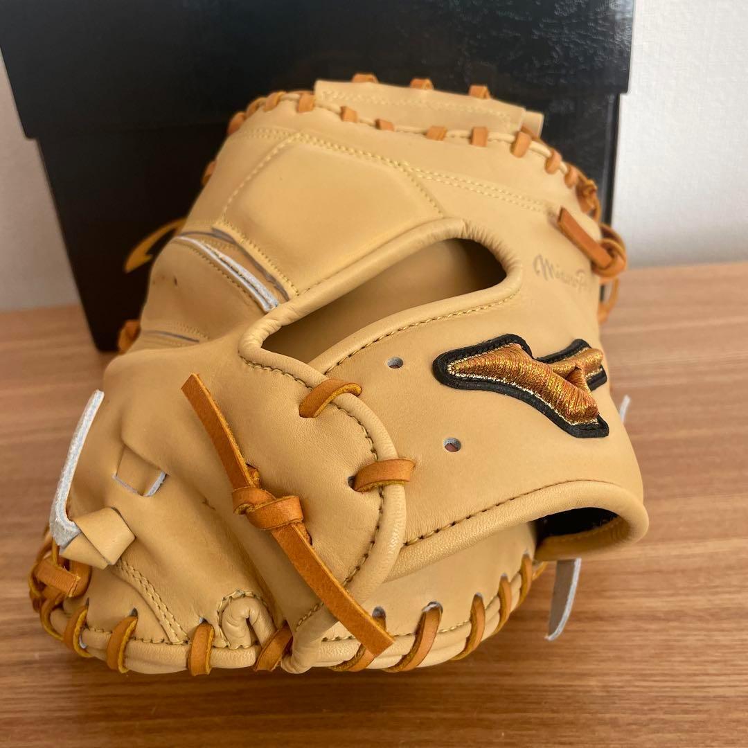 R*1様 ミズノプロ　號　硬式用　キャッチャーミット　定価68,200円　高校野