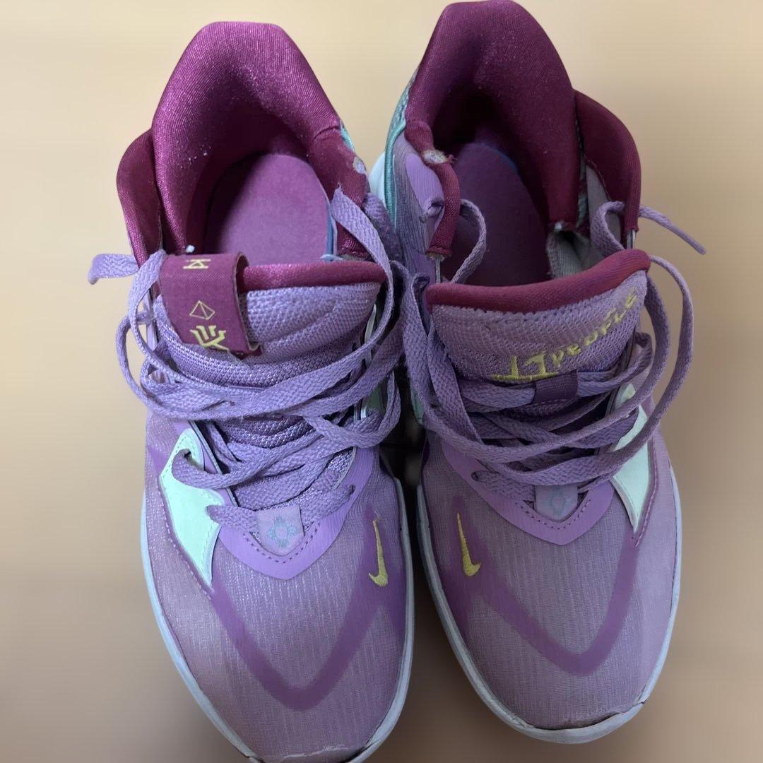 Nike Kyrie low5バスケットボールシューズ パープル/ミント