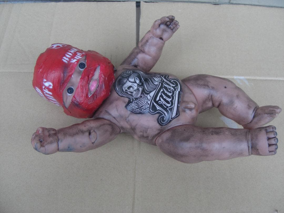 ドール 人形 ベビー ギャング チカーノ メキシコ 覆面マスク マシンガン