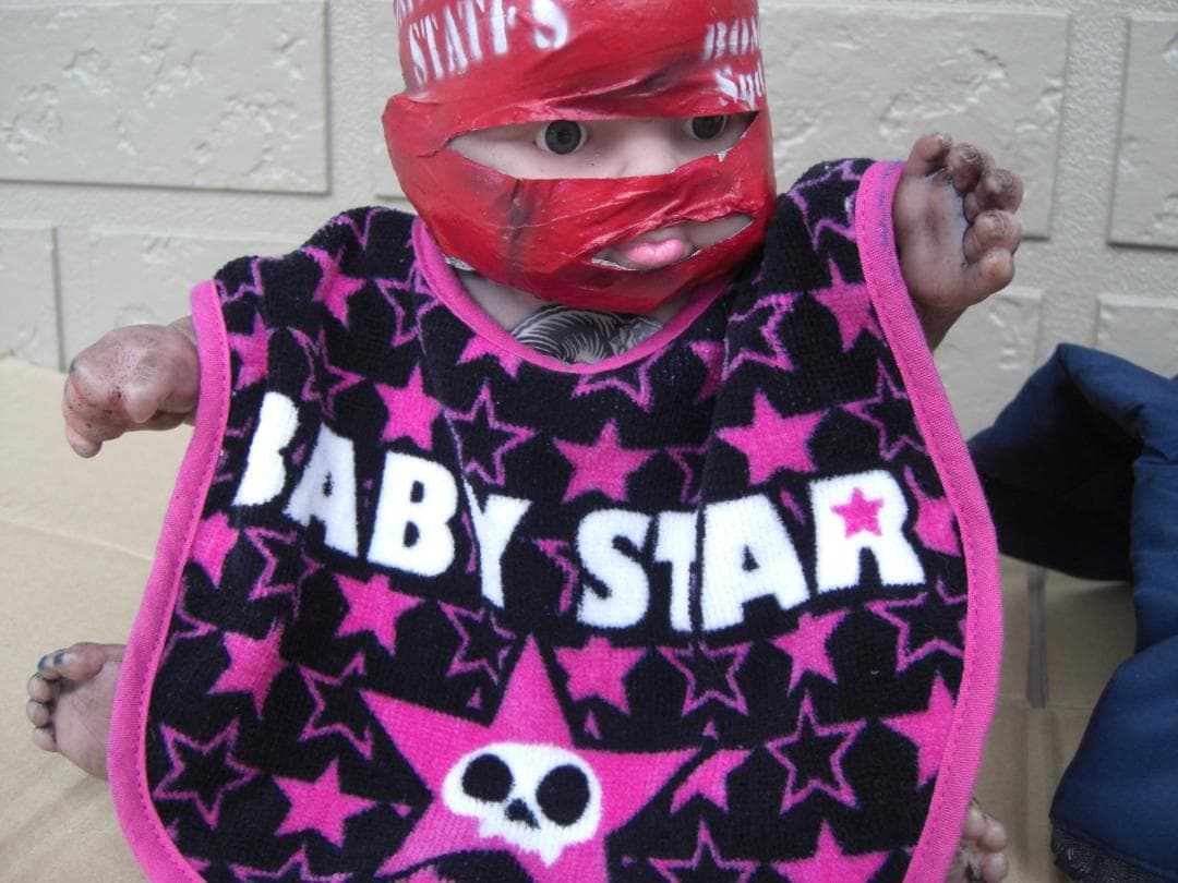 ドール 人形 ベビー ギャング チカーノ メキシコ 覆面マスク マシンガン