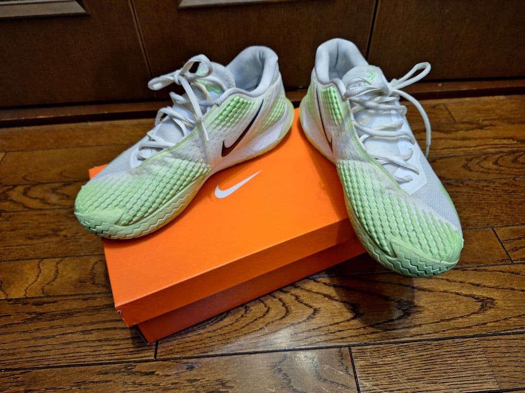 Nike Rafael Nadal テニスシューズ 値引きしました。