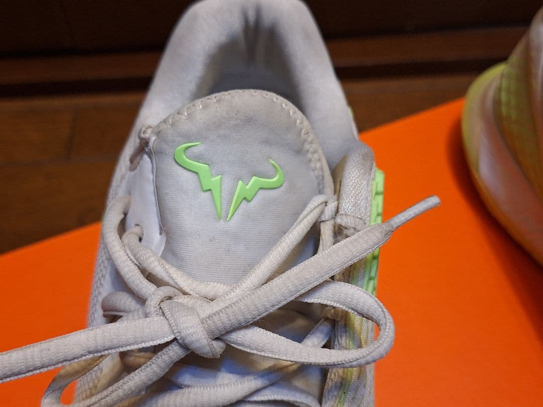Nike Rafael Nadal テニスシューズ 値引きしました。