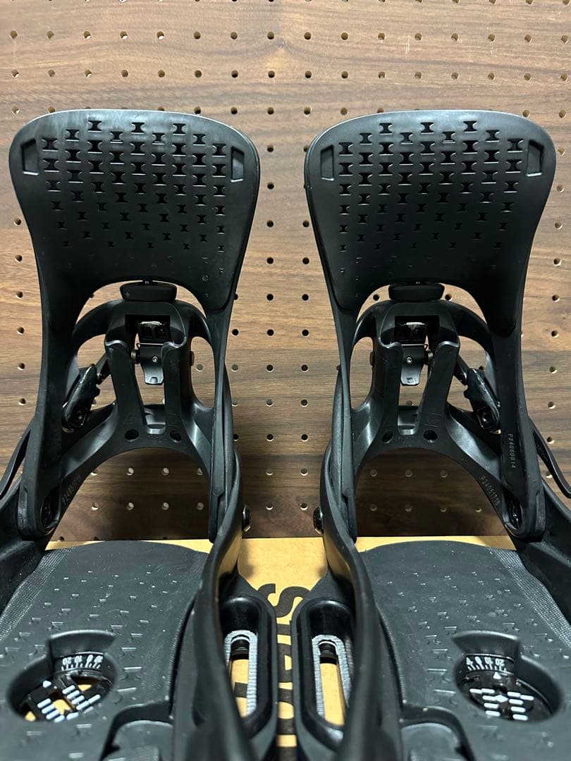 バートンStep onビンディング EST Ｓサイズ26.0まで