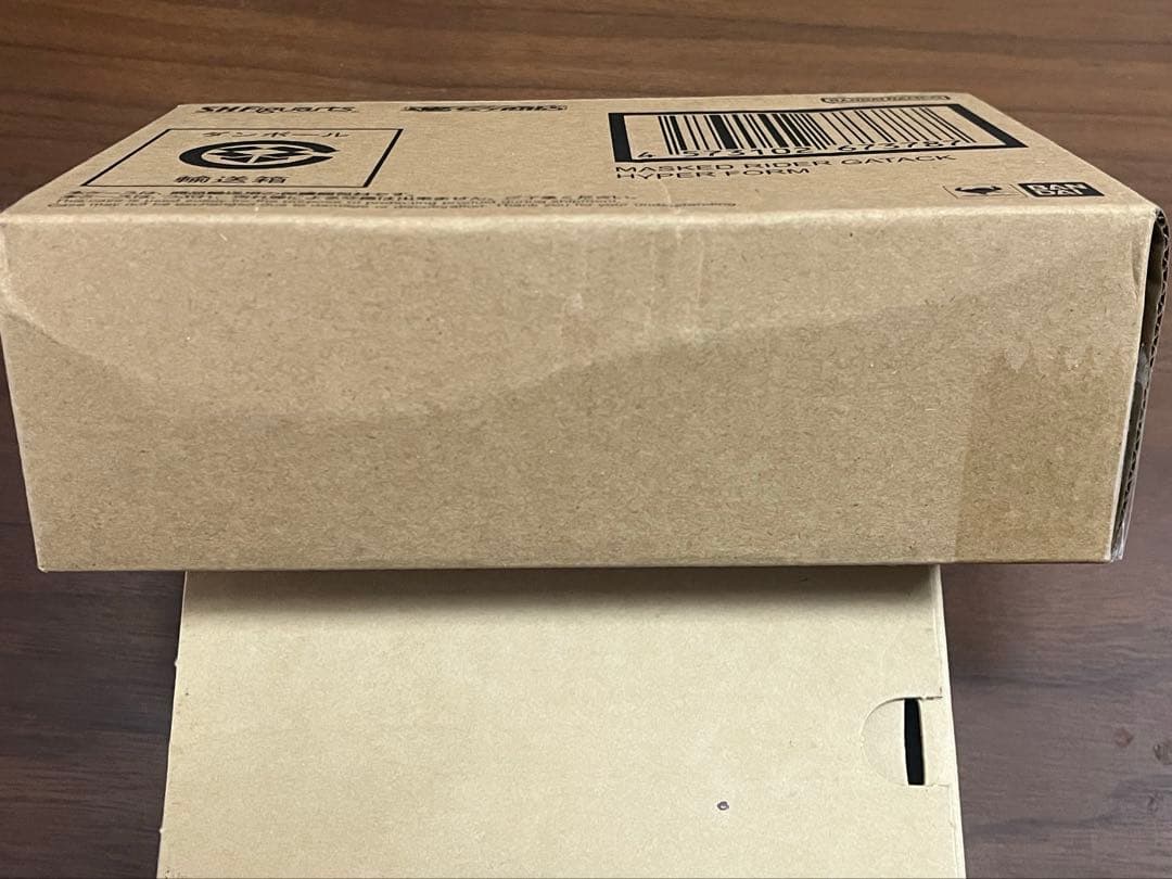 S.H.Figuarts（真骨彫製法） 仮面ライダーガタック ハイパーフォーム