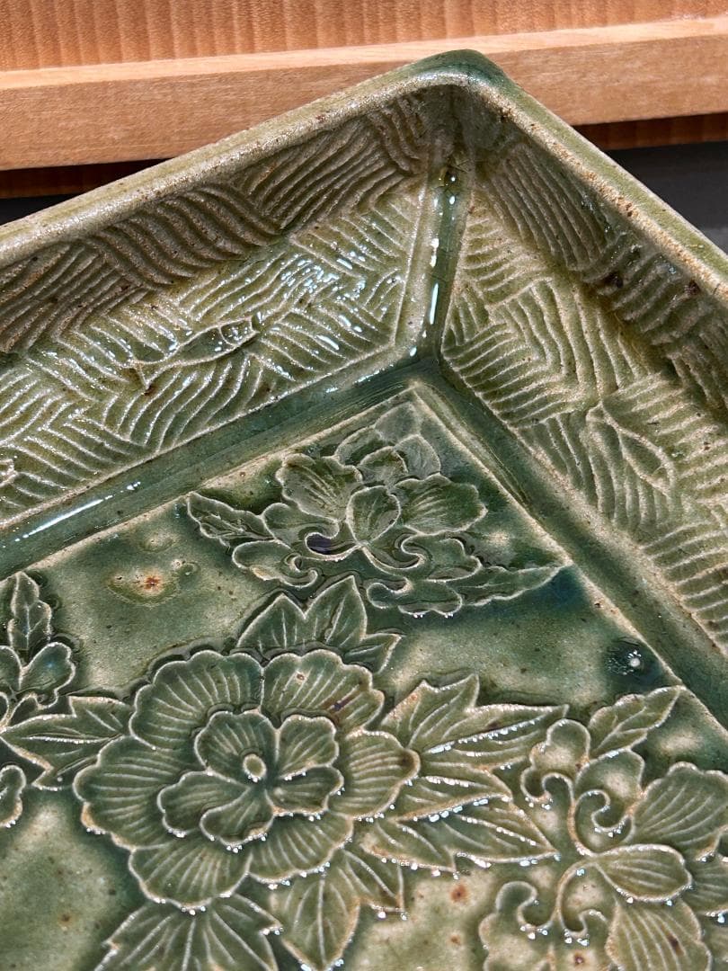 唐津焼　唐津　華文鉢　中里忠寛　14代 中里太郎右衛門