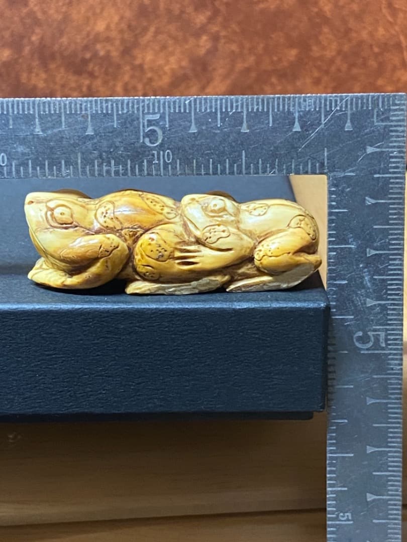 蛙根付 煙草入れ/緒締め/帯留め 彫刻/印籠・提げ物・