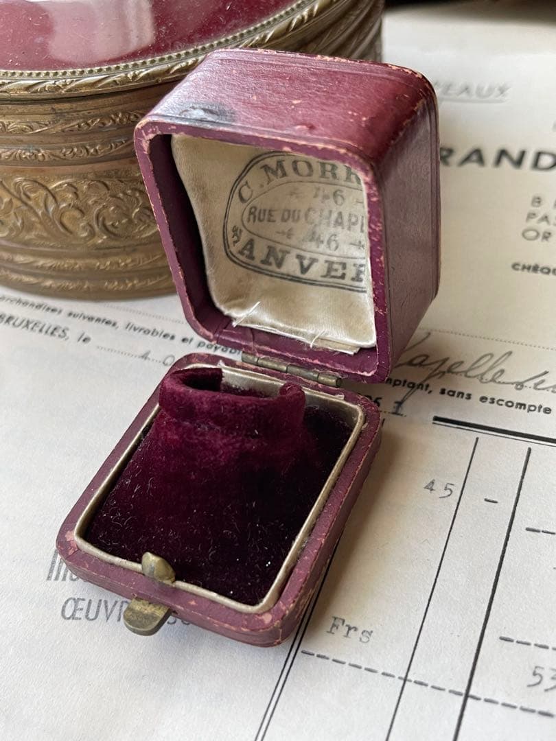 フランスアンティーク　ジュエリーボックス　指輪リングの箱　宝石店