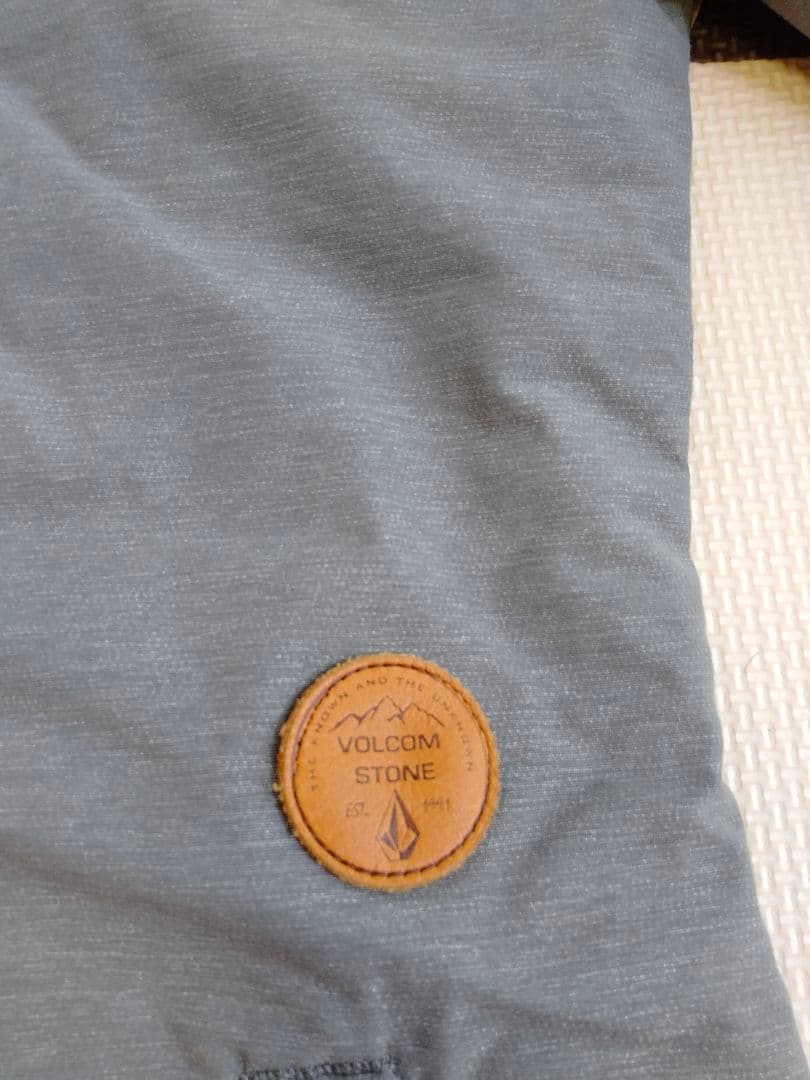 超美品！VOLCOM　BOLT INS JKT 　スノーボードジャケット　M