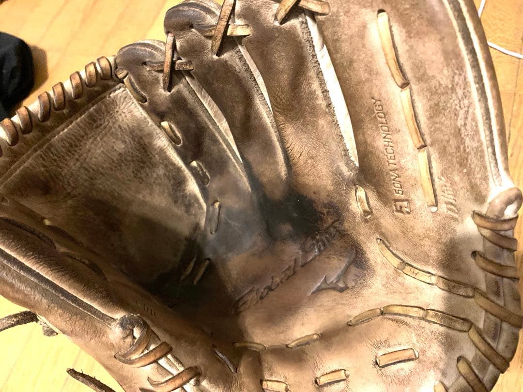 ミズノ　グローバルエリート　硬式　グローブ