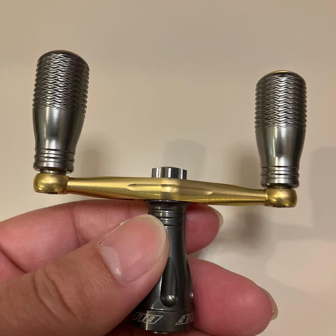 美品　ダイワ用　DLIVE 65mm トーナメントモデル　ハンドル　バランサー