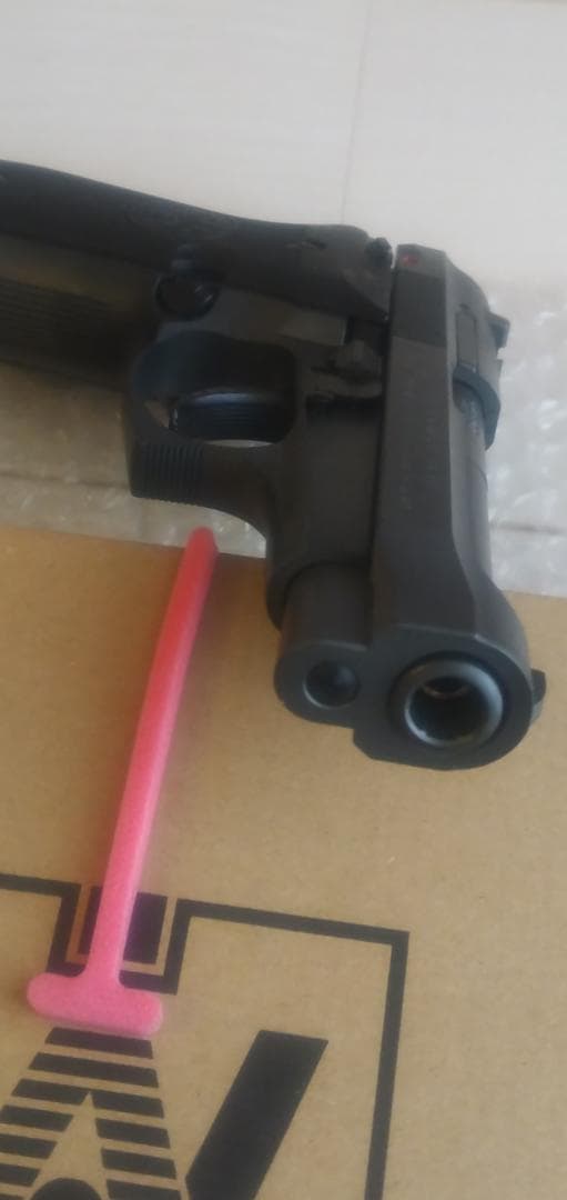 WAベレッタ84FSカーボンブラック、HW。