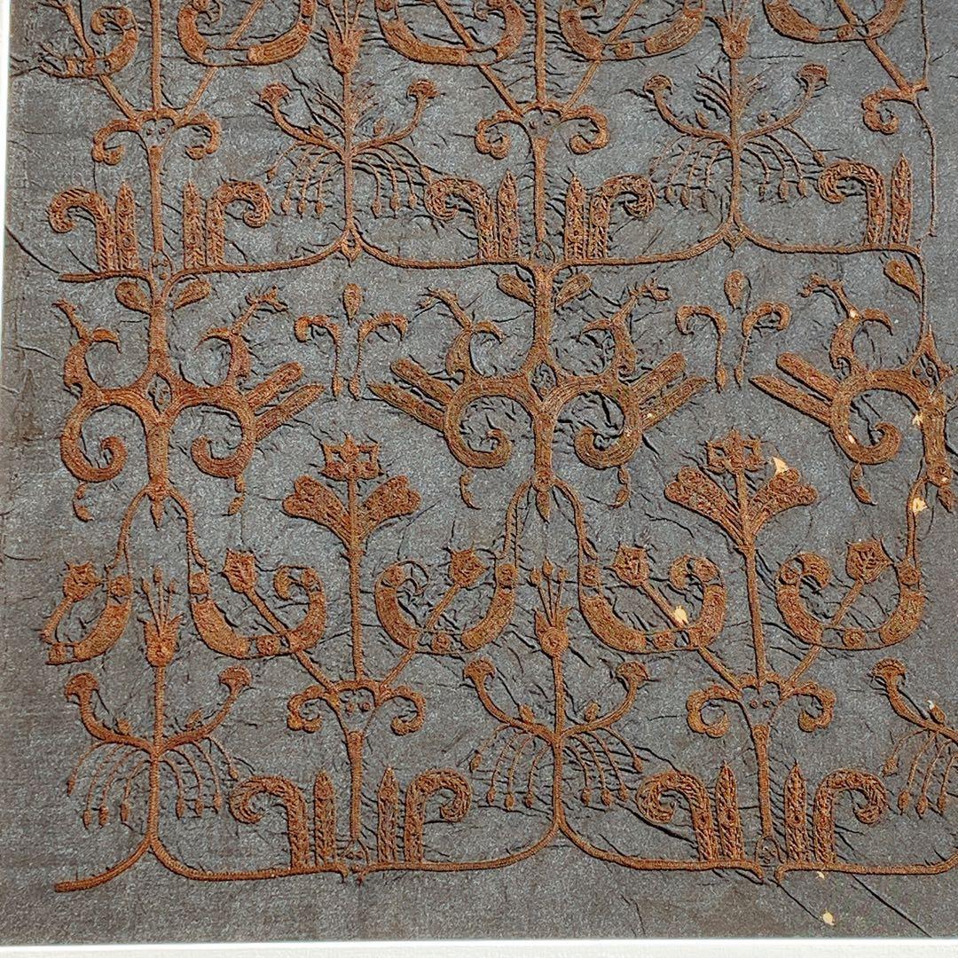 漢代　刺繍画　鳥草紋　中国　骨董品　古美術　古代シルク　絹　絵画