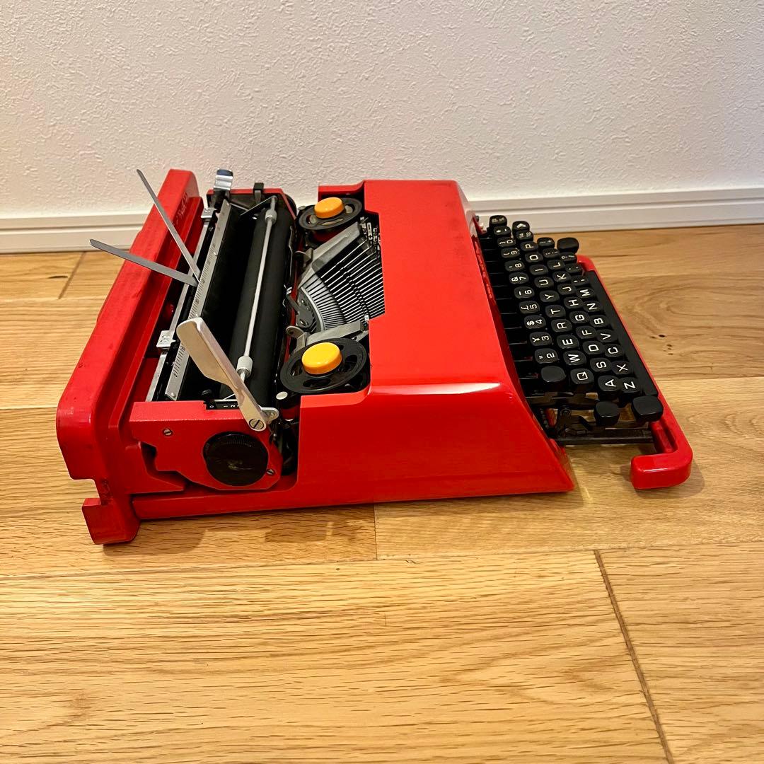 【昭和レトロ】オリベッティ タイプライター Valentine s バレンタイン