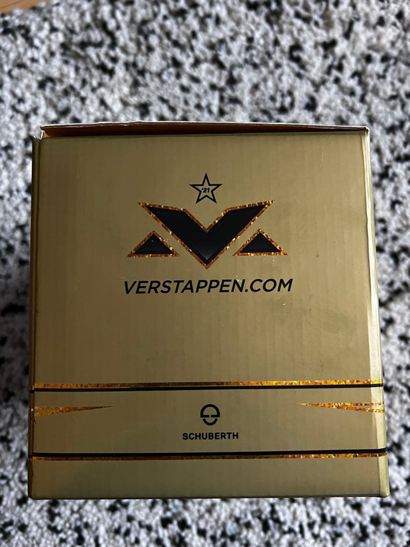 美品 1/2 マックス・フェルスタッペン 2022 本戦用 ヘルメット