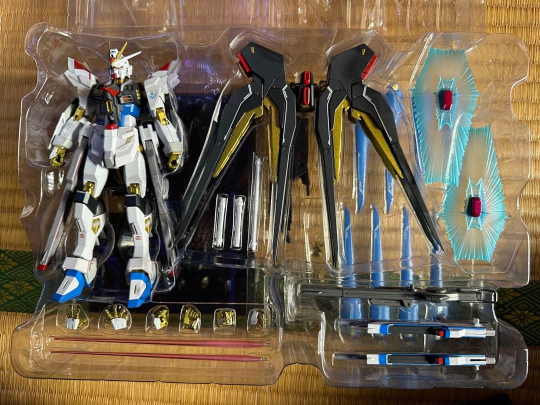 メタルロボット魂　ストライクフリーダム二式　プラウドディフェンダー　光の翼