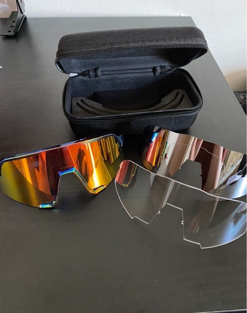 野球サングラス　現在特別値下げ中　来週には元の値段6000円に戻します。