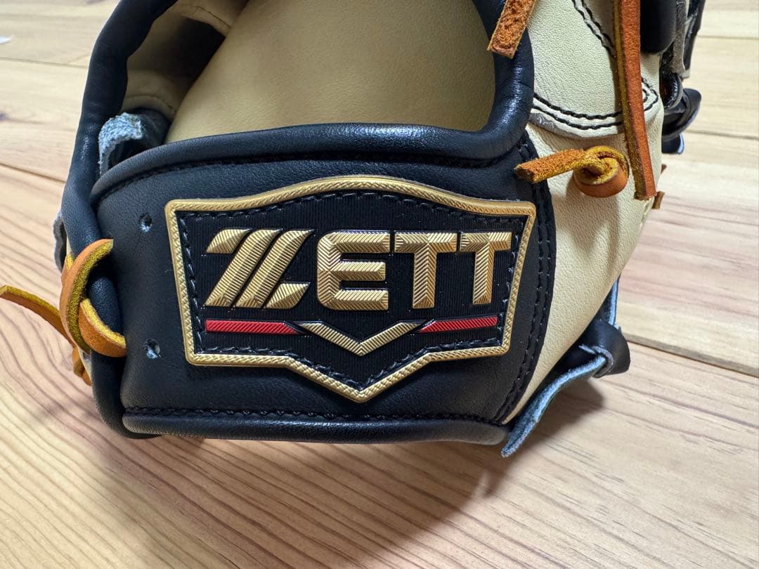 ZETT PROSTATUS 軟式グローブ ベージュ/黒