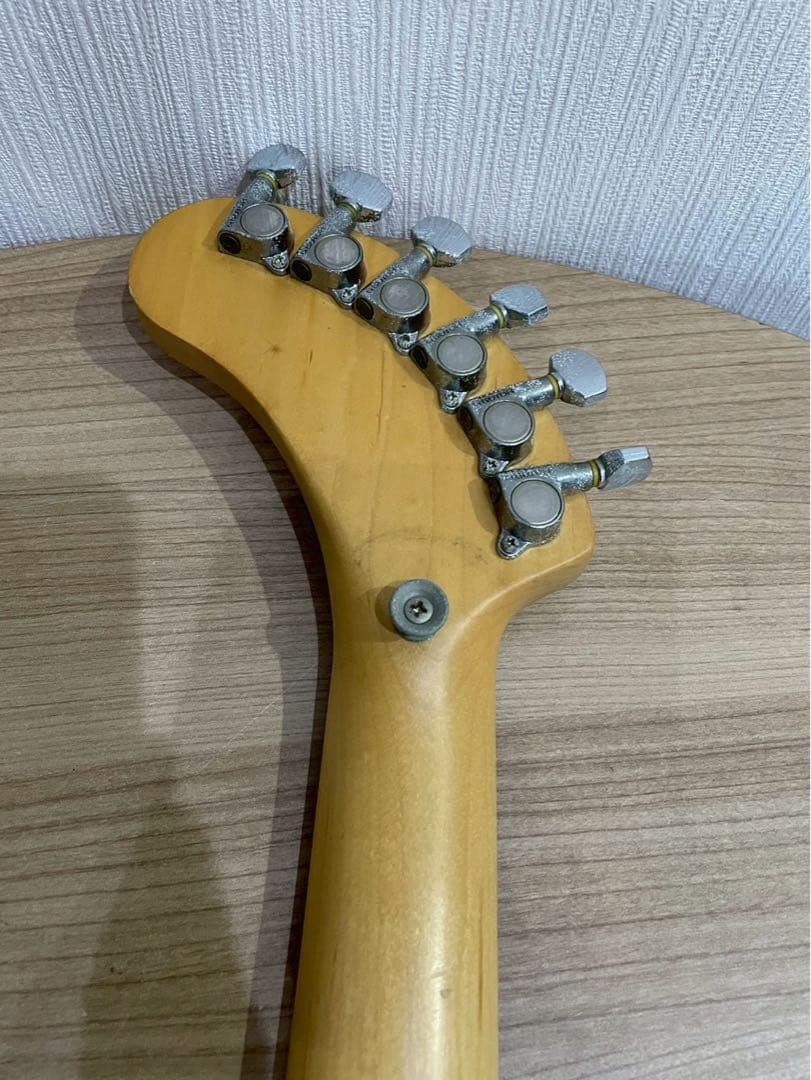 フェルナンデス ZO-3サンバーストカラー　エレキギター　アンプ内蔵