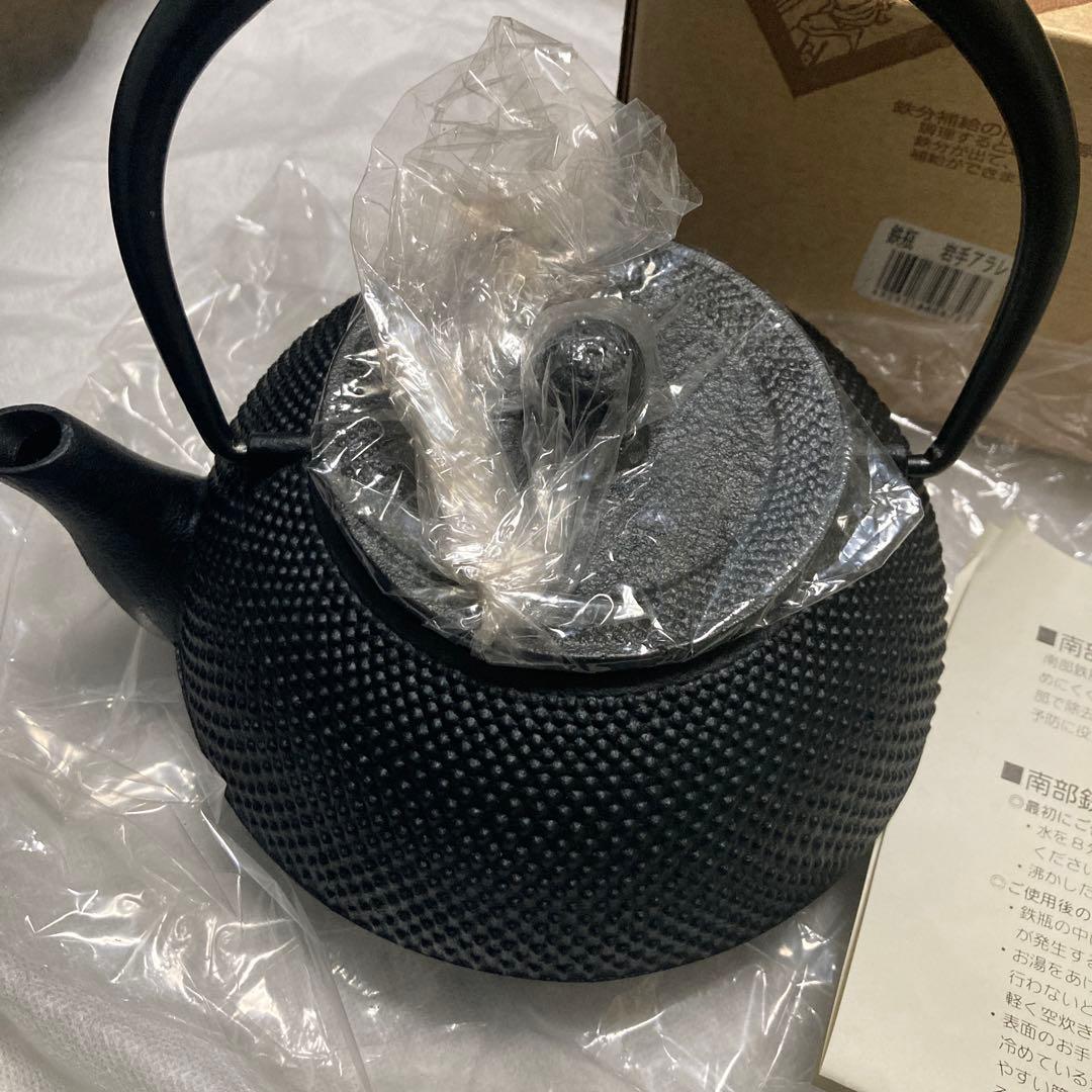 【新品未使用】　池永鉄工　南部鉄器　1.1L 鉄瓶　岩手アラレ