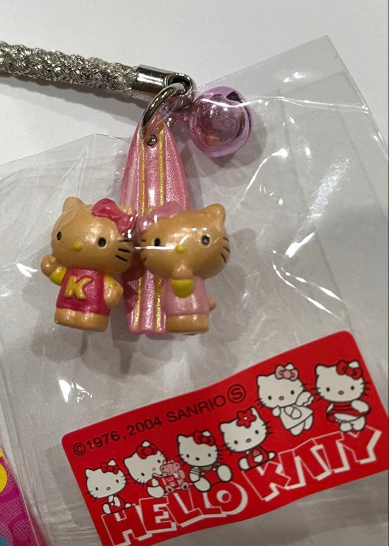 ハローキティ 根付 ストラップ　キティ&ミミイ　飛行機　サーフィン