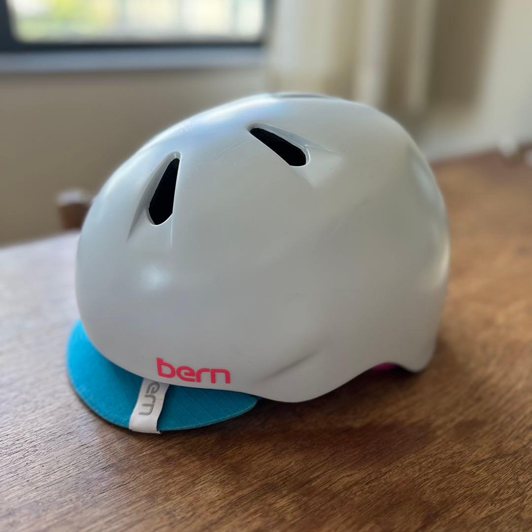 HARO BIKES SHREDDER 18 BMX & bern ヘルメット