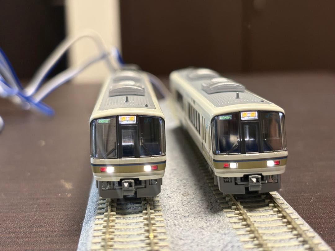 TOMIX 221系12両(4+8)セット(一部室内灯入り)