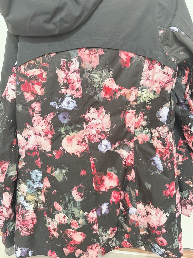 値下げ　ROXY スノーボードウェア スキーウェア M 黒