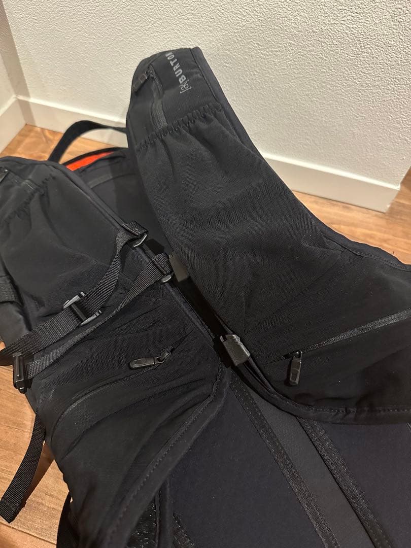 バートンak サージェンス ツアー パック 18L バックパック