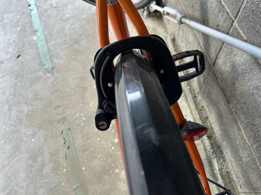 オレンジ シティサイクル バスケット付き