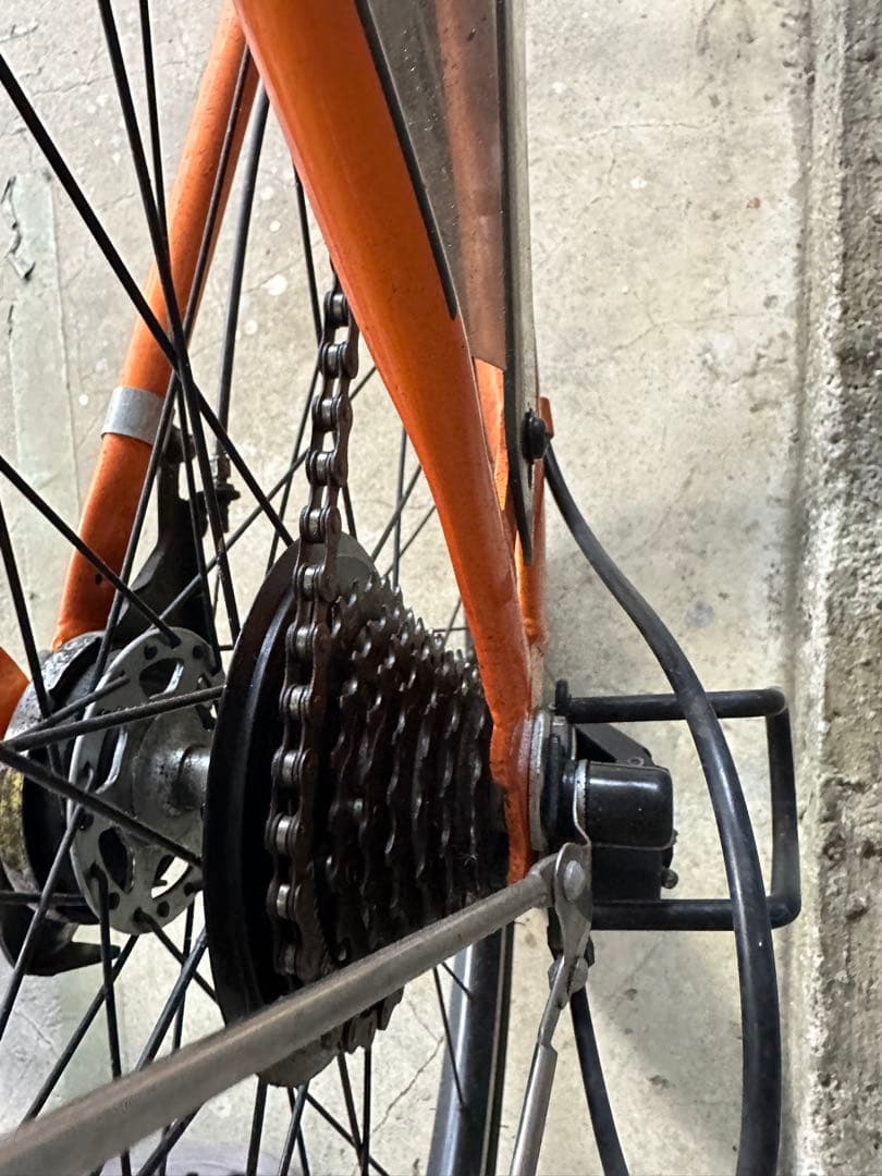 オレンジ シティサイクル バスケット付き