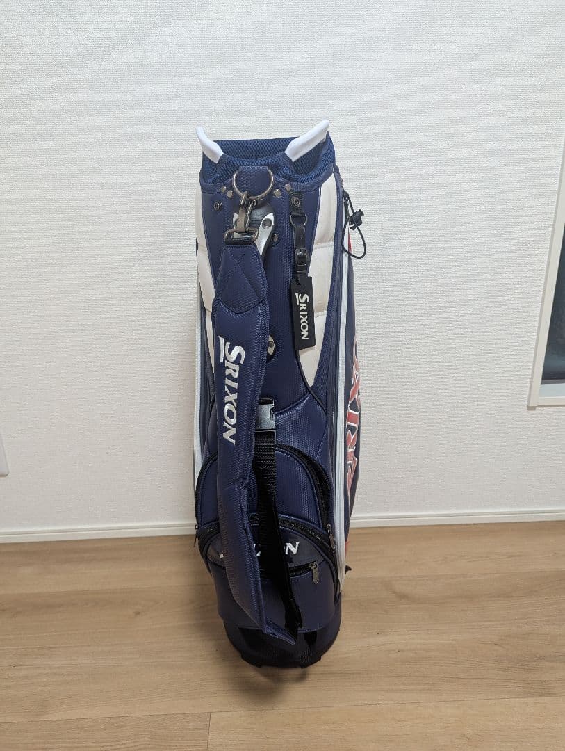 スリクソン　キャディバッグ