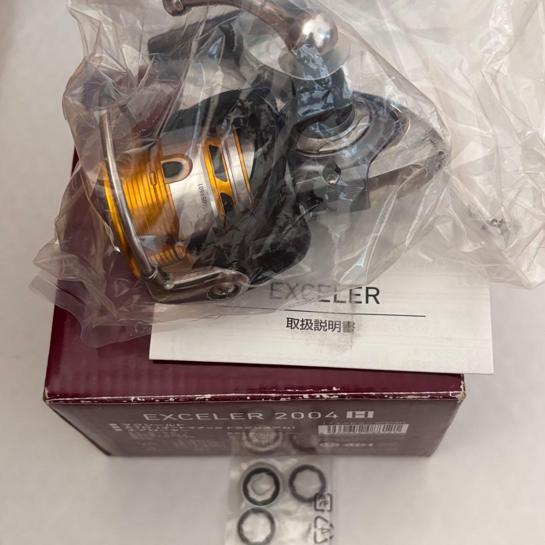 ダイワ スピニングリール 17エクセラー2004H