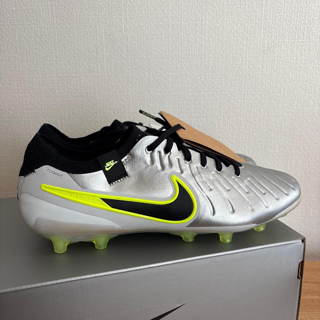 27cm　ナイキ　サッカー　スパイク　ティエンポ レジェンド 　DV4330