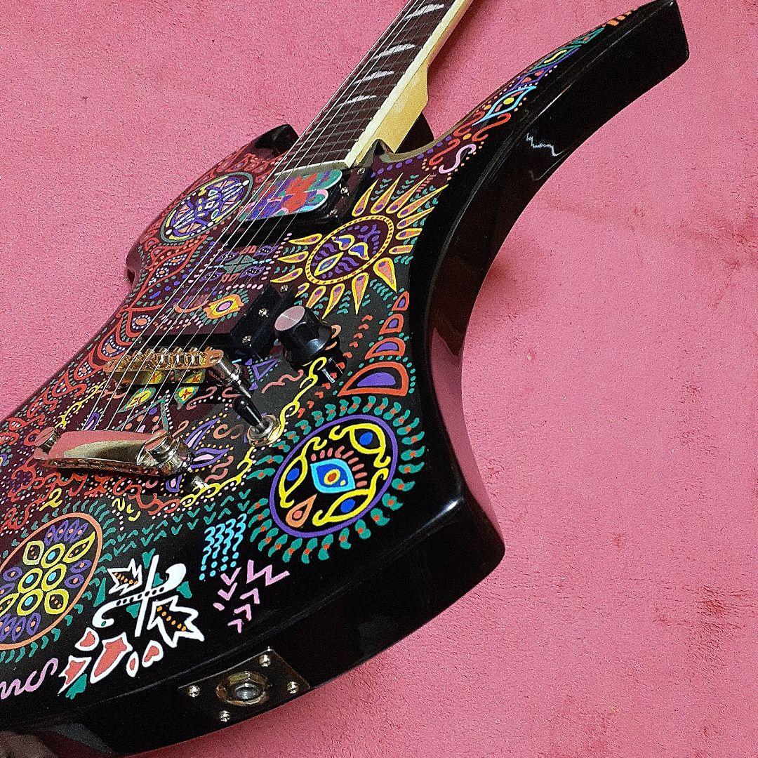 良・美品：サイケペイント・hideモデル。モッキンバード。ソフトケース付属。