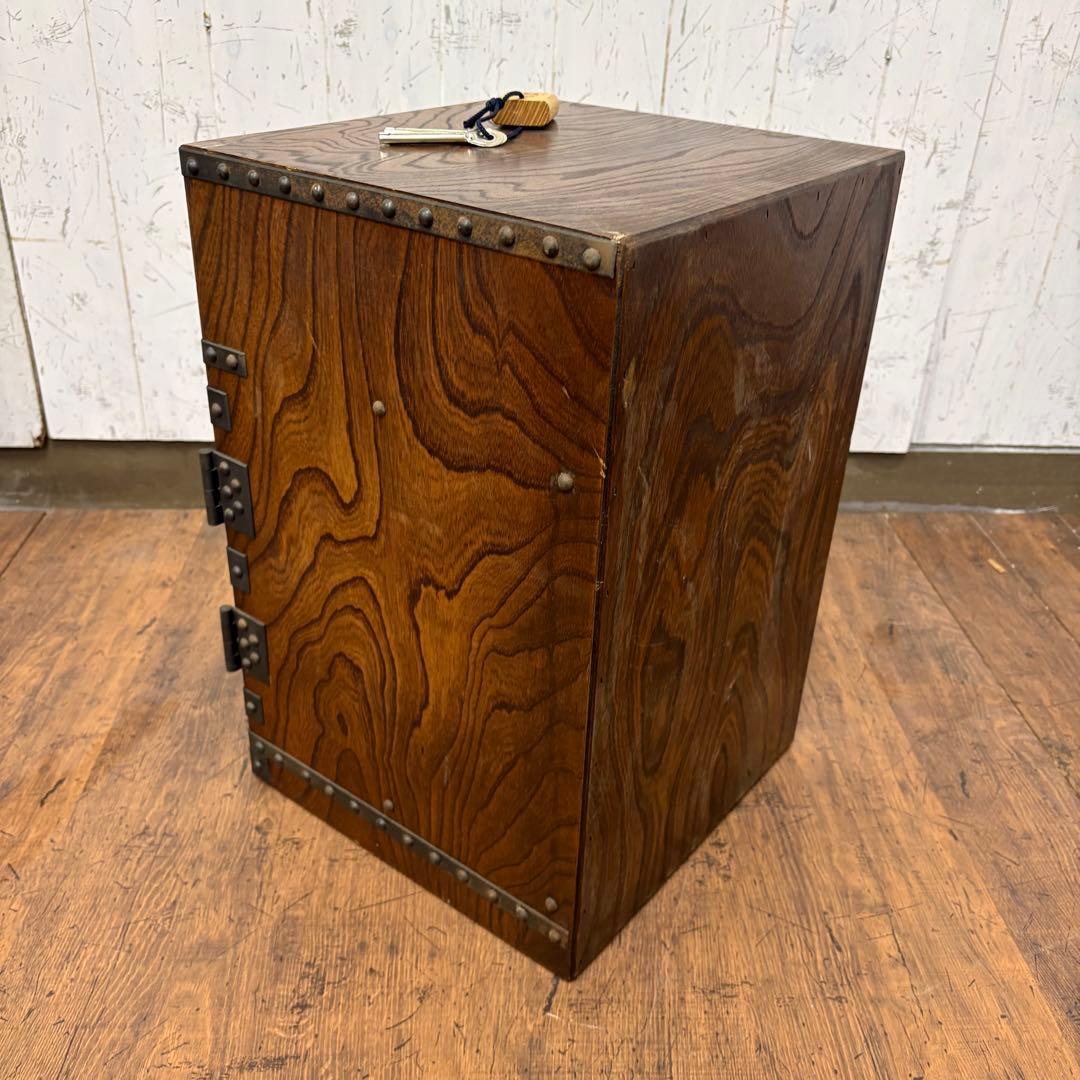 アンティーク 古道具 木製 船箪笥 銭箱 銭函 薬箱 ビンテージ 鍵付き 古家具