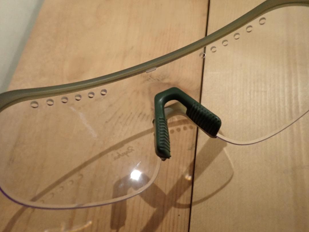 Rapha エクスプロアサングラス　Olive Green/Deep Olive