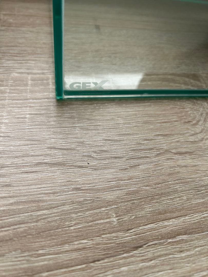 お得な3点セットGEX 60cm水槽&LEDライト&潜水艦沈没船