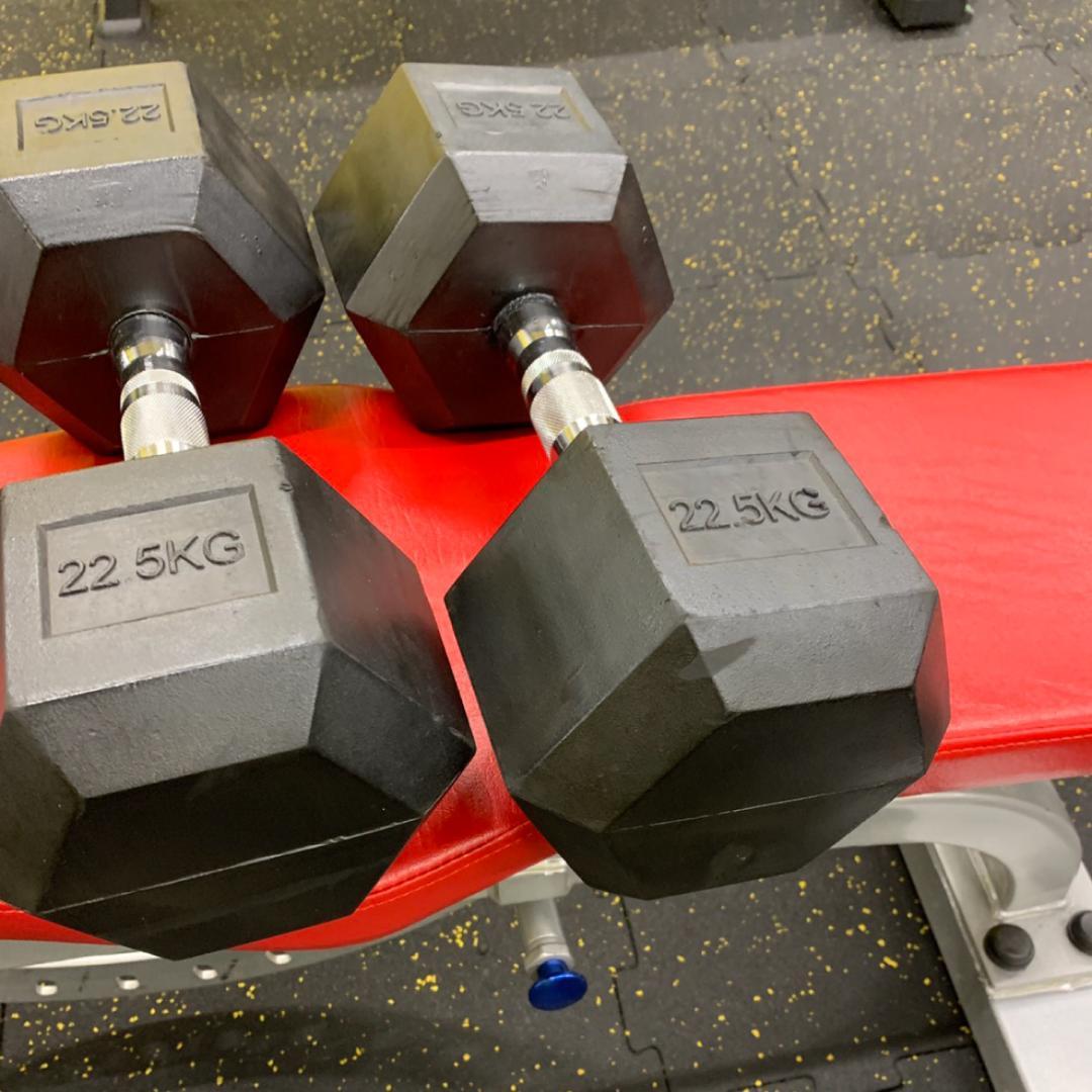 30％割引販売　22.5kg ラバーヘックスダンベル　２個