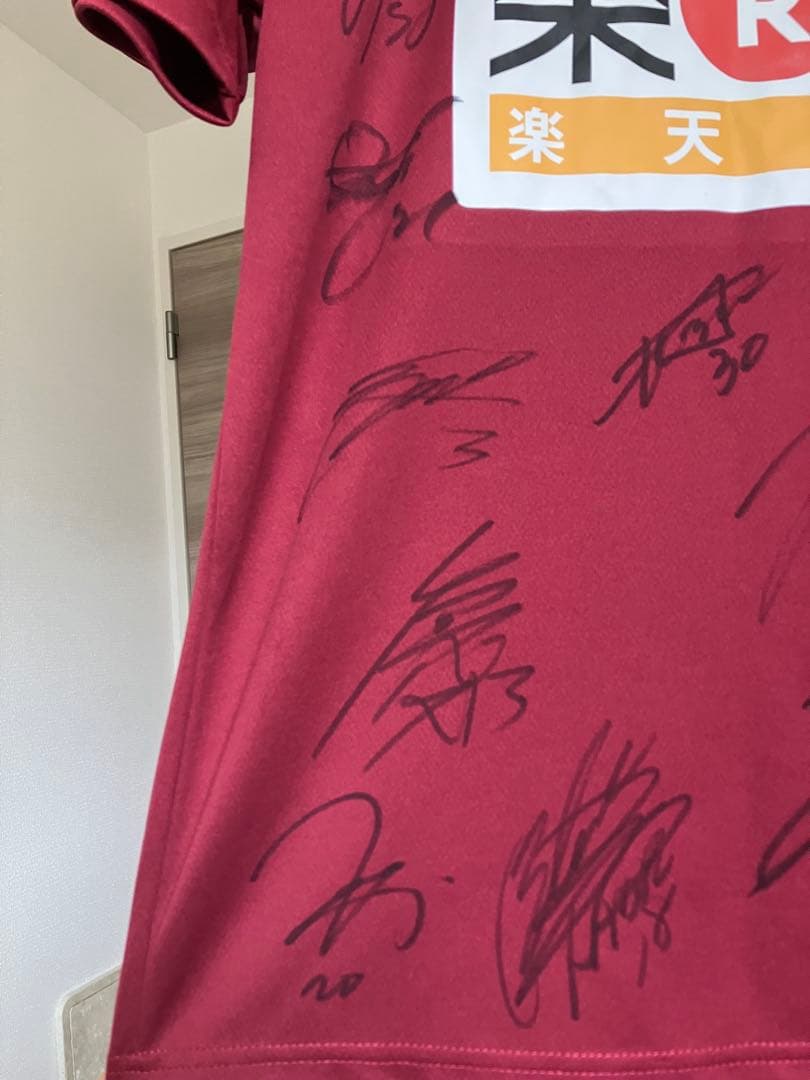 ヴィッセル神戸 17人分サイン入りユニフォーム