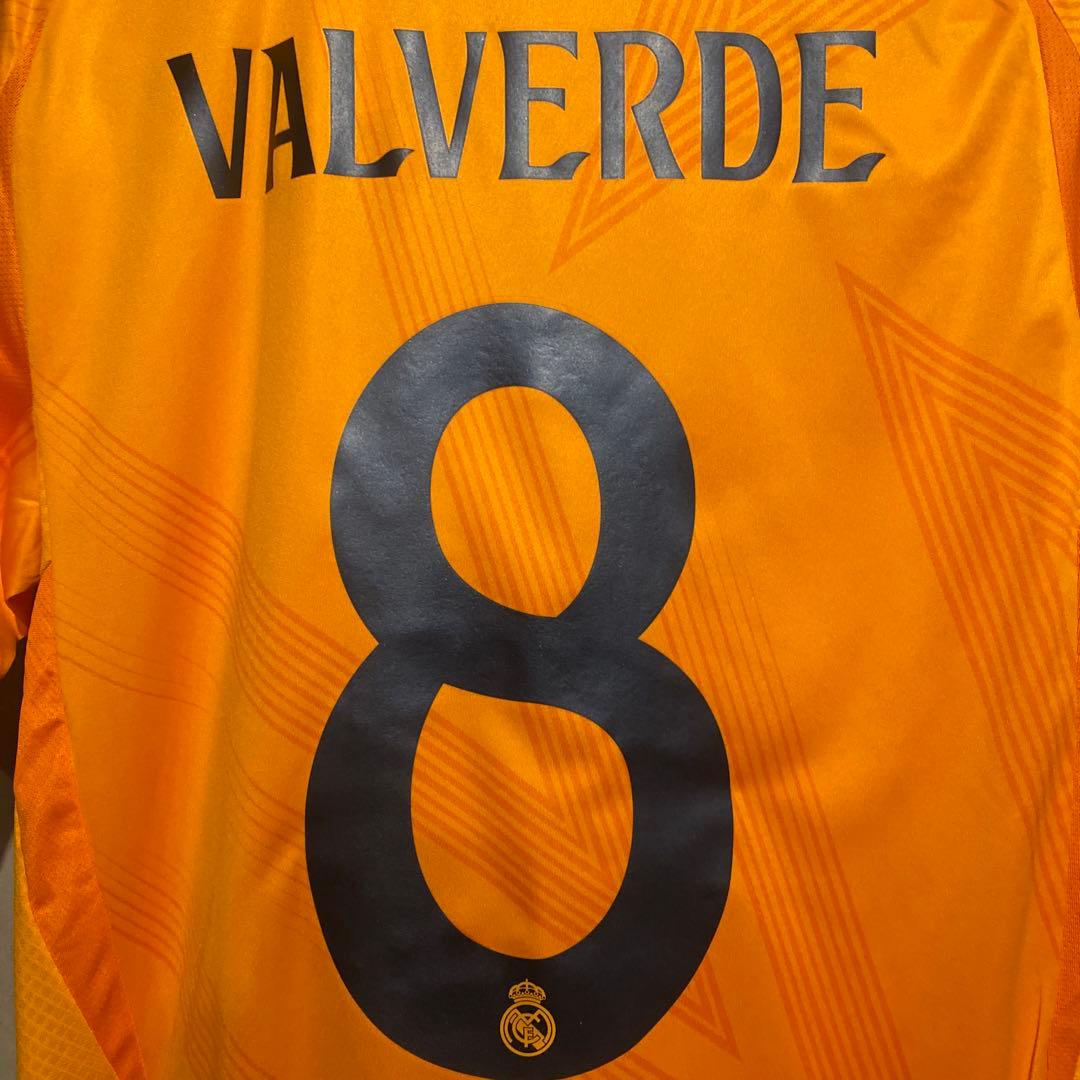 バルベルデ　レアル・マドリード 24/25 アウェイ　CL仕様