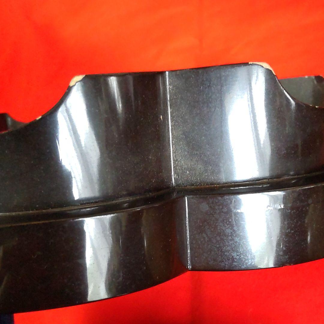 江戸時代、螺鈿蝋色嵐山渡月橋図脚付き広蓋。