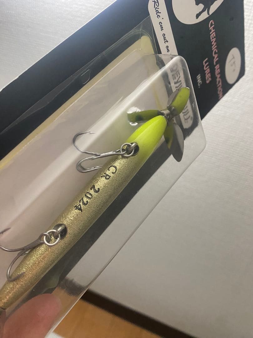 Chemical Reaction Lures T5+ 3枚羽 ノーバイト