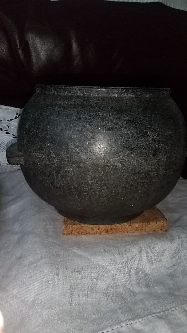 李朝　耳付き石器壷