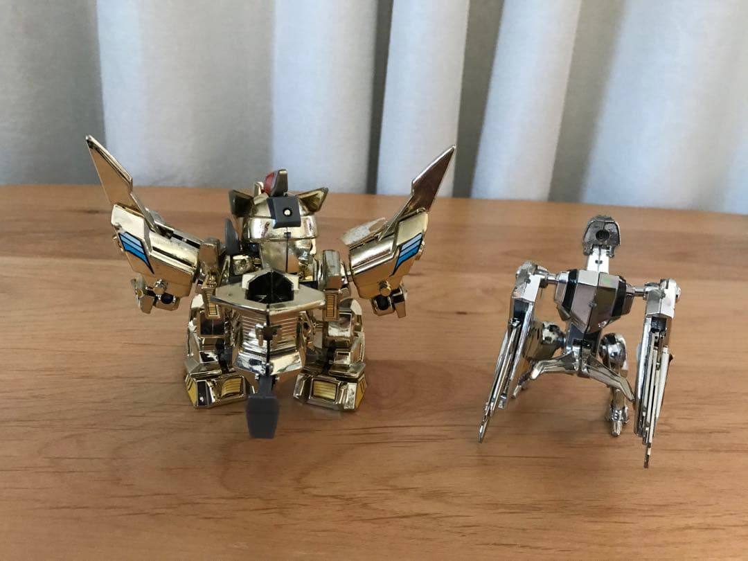 ビーダマン爆外伝　ナイトブラッカー・ウイングレット　ゴールド・シルバー　セット