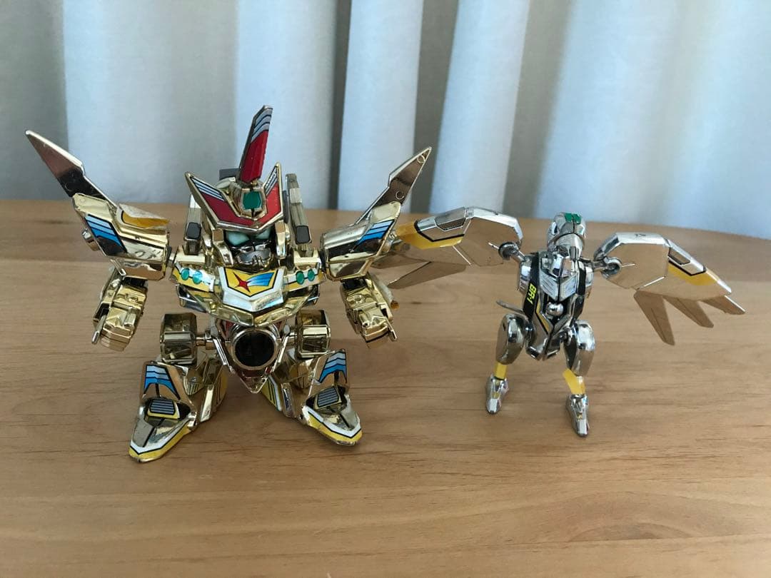 ビーダマン爆外伝　ナイトブラッカー・ウイングレット　ゴールド・シルバー　セット