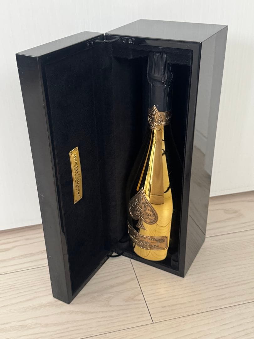 【新品未開封】アルマンド ゴールド 箱付き　シャンパン　750ml