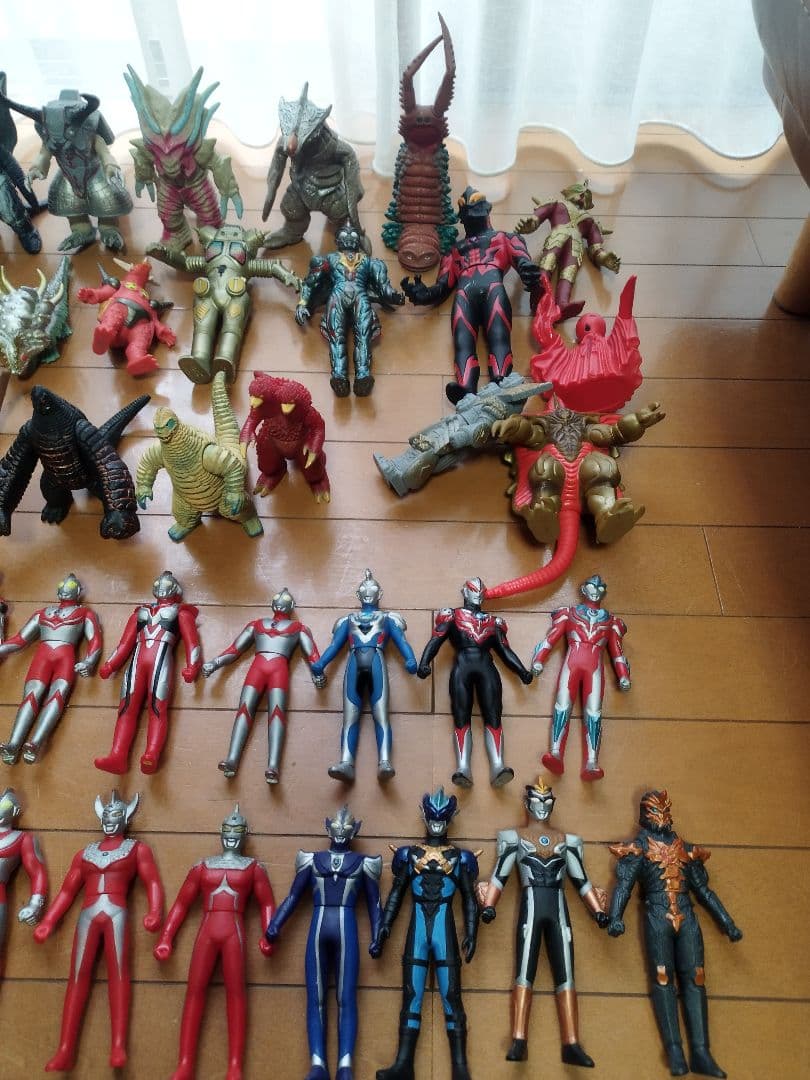 ウルトラマン　怪獣　ソフビ　まとめ売り　68体セット　クリスマスプレゼントに
