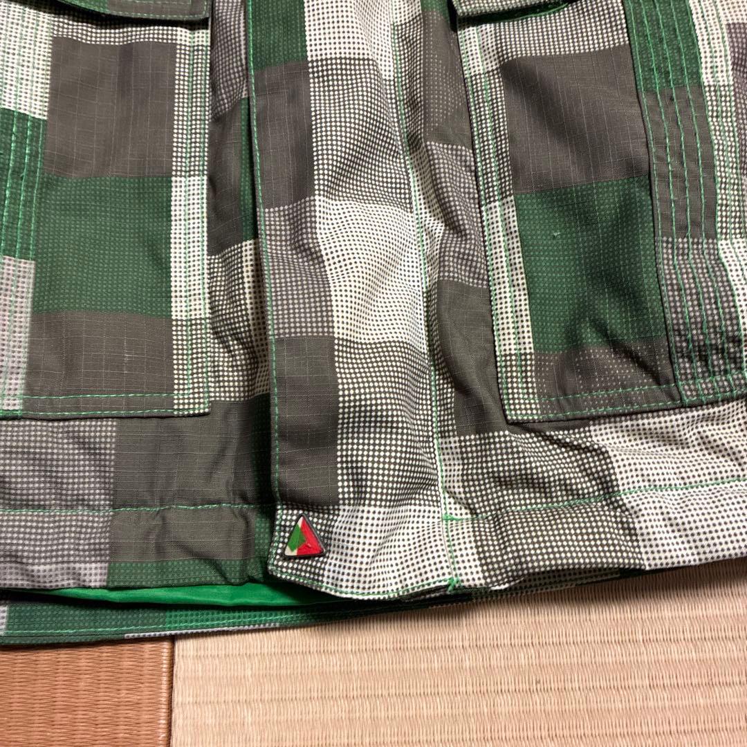 Salomon スノーボード板、ブーツ 、ウェア、グローブ、ゴーグル