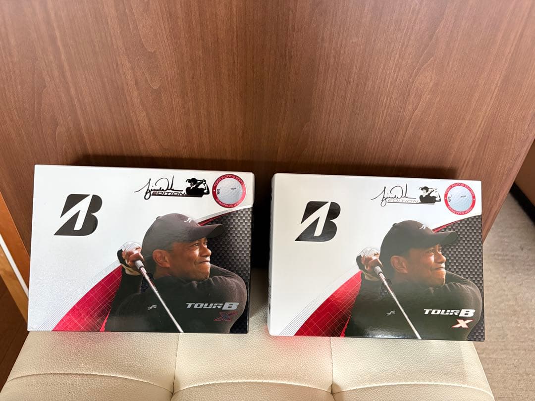 【新品・限定品】ブリヂストン　タイガーウッズ エディション　2ダース