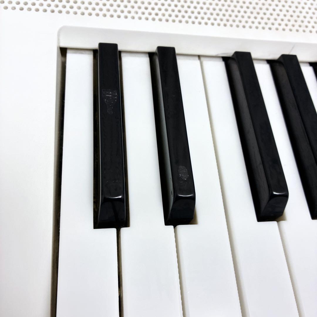 CASIO LK-311 ホワイトキーボード 61鍵 譜面台 台付 動作確認済み